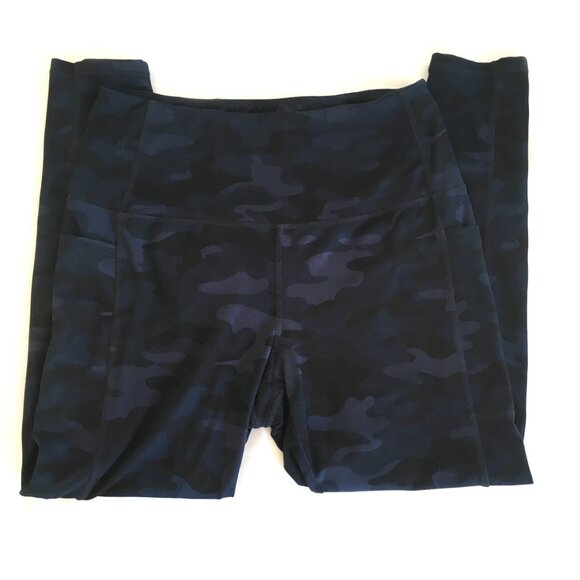 Danskin blue camo leggings, size large. - Picture 4 of 8